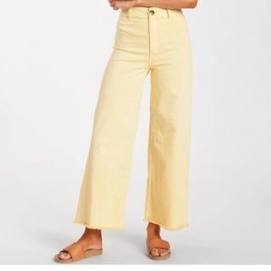 Size 30 yellow billabong free fall pants